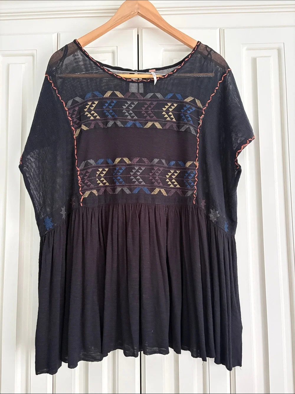 Free People Flowy Sleeveless Mesh Aztec Print Tunic Boxy Top Size Small Bohemian